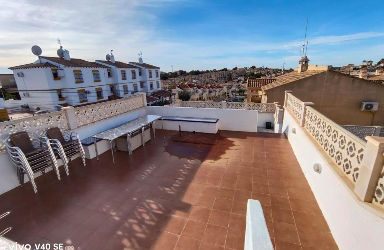 Resale - Bungalow -
San Miguel de Salinas - Inland
