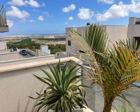 Resale - Bungalow -
San Miguel de Salinas - Las Colinas