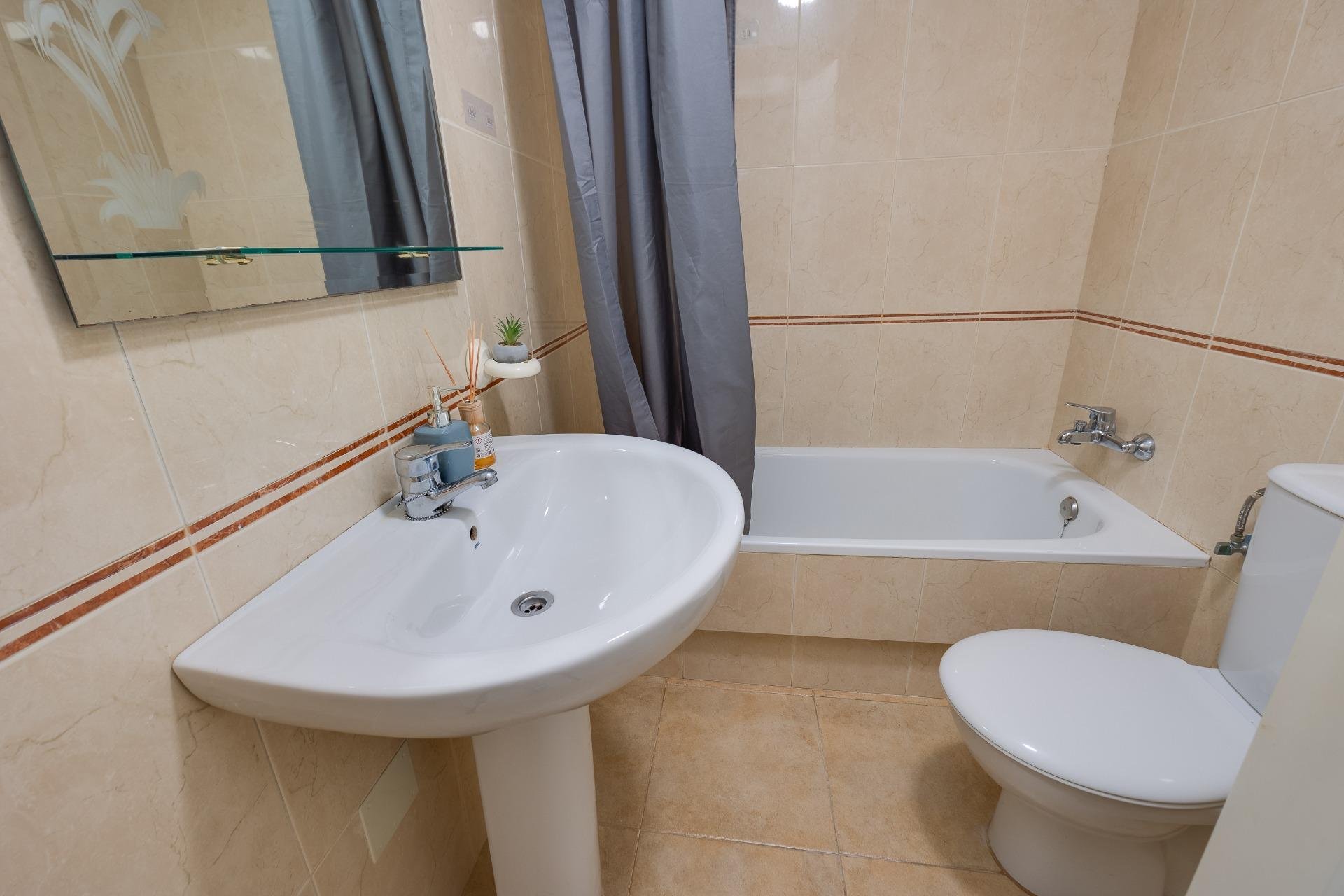 Resale - Bungalow -
Torrevieja - Aguas Nuevas 1