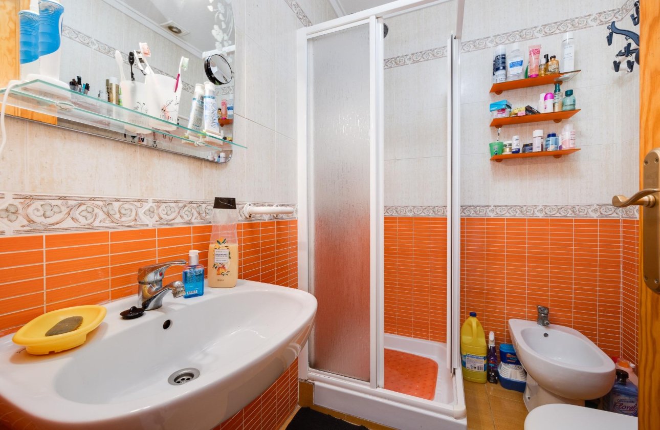 Resale - Bungalow -
Torrevieja - Aguas Nuevas