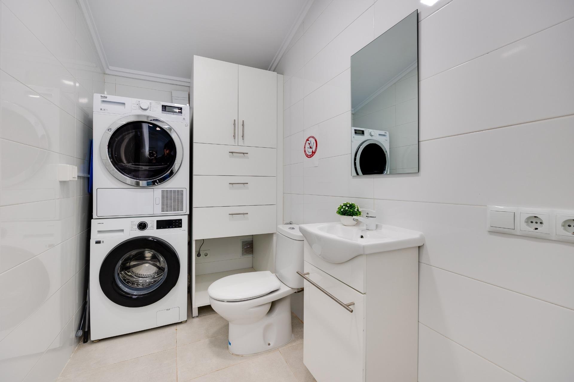 Resale - Bungalow -
Torrevieja - Aguas Nuevas