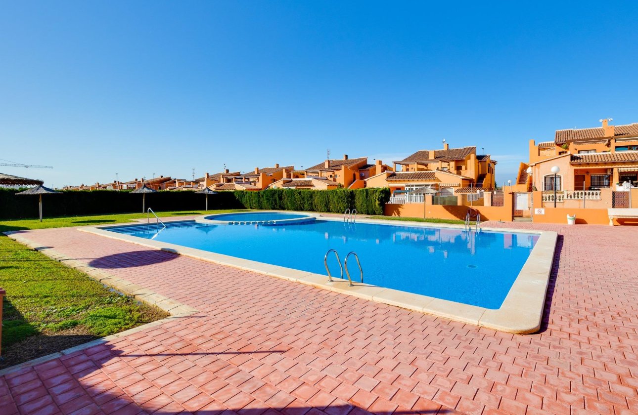 Resale - Bungalow -
Torrevieja - Aguas Nuevas