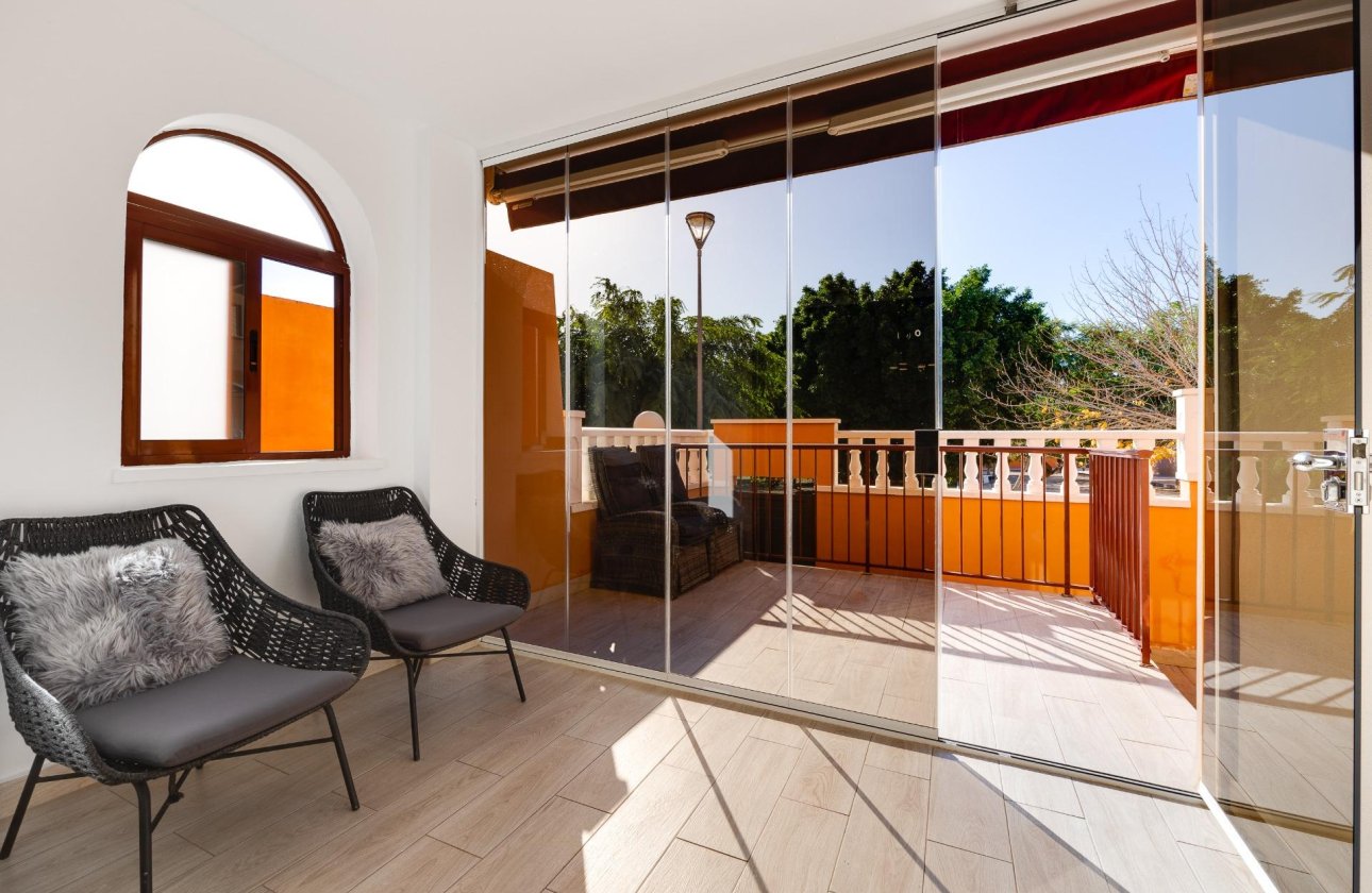 Resale - Bungalow -
Torrevieja - Aguas Nuevas