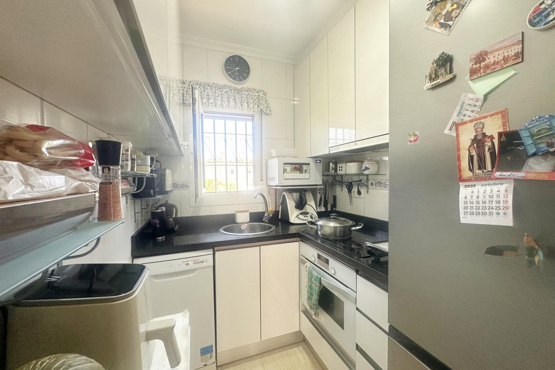 Resale - Bungalow -
Torrevieja - Aguas Nuevas