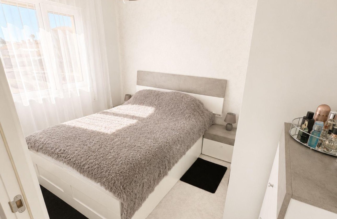 Resale - Bungalow -
Torrevieja - Carrefour