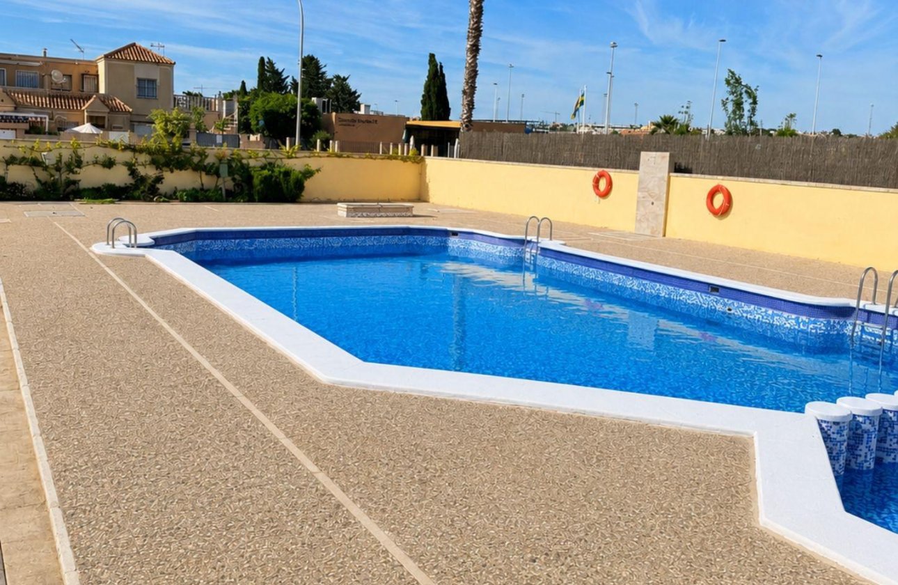 Resale - Bungalow -
Torrevieja - Carrefour