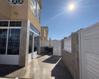 Resale - Bungalow -
Torrevieja - Centro
