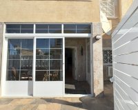 Resale - Bungalow -
Torrevieja - Centro