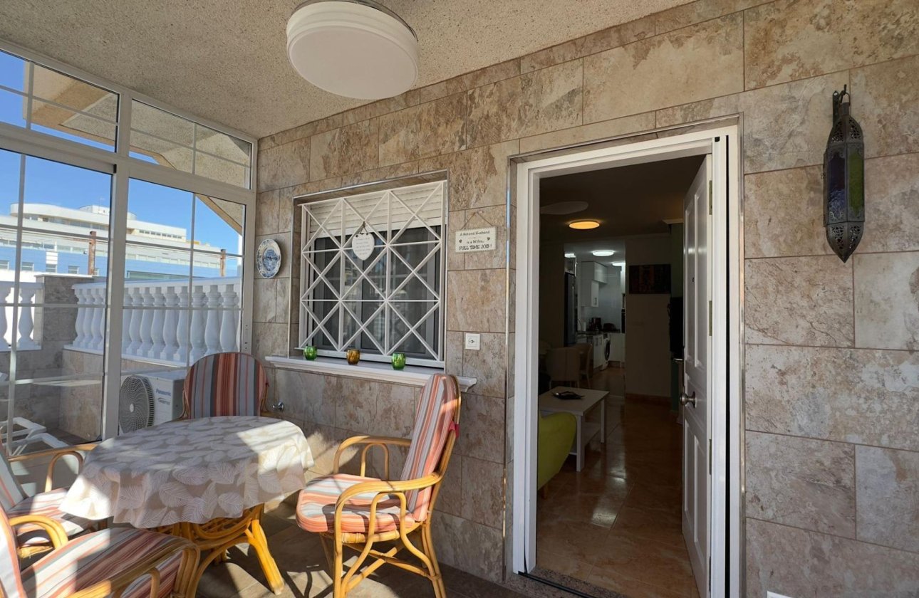 Resale - Bungalow -
Torrevieja - Centro