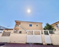 Resale - Bungalow -
Torrevieja - Centro