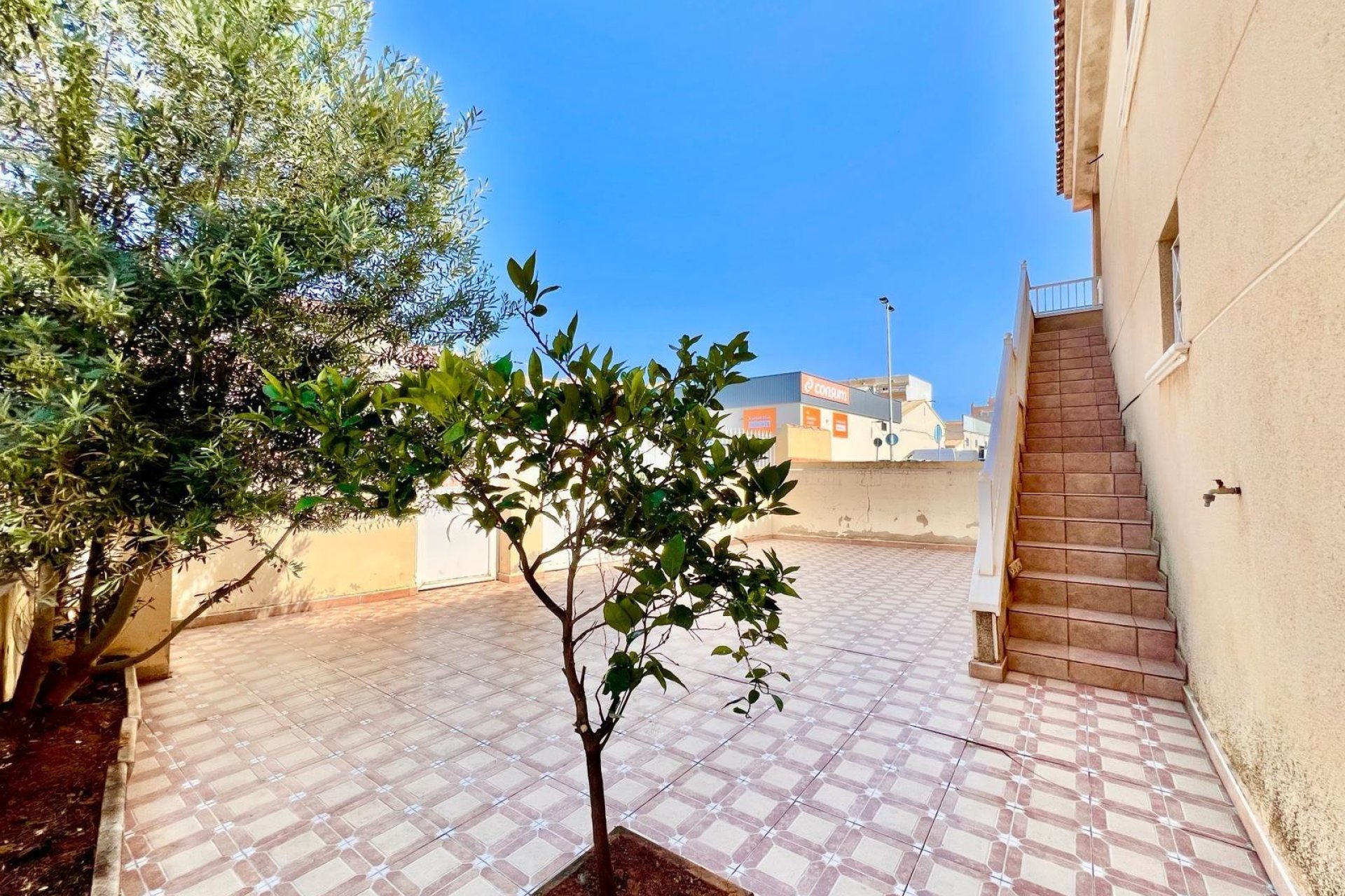 Resale - Bungalow -
Torrevieja - Centro