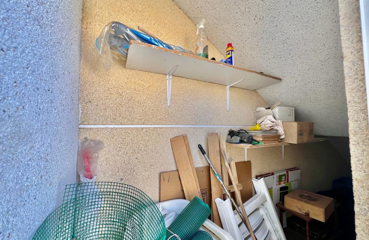 Resale - Bungalow -
Torrevieja - Centro