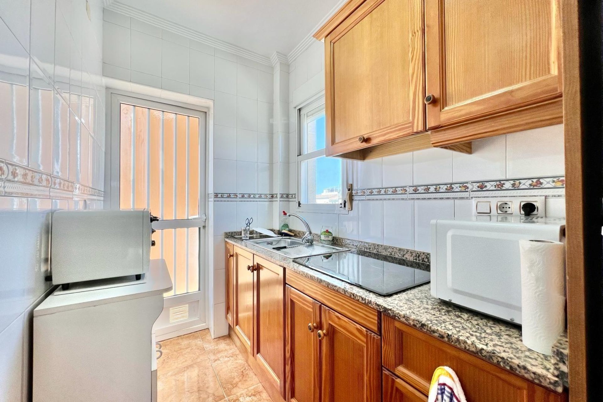 Resale - Bungalow -
Torrevieja - Centro