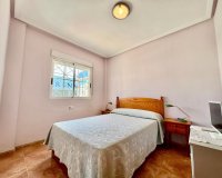 Resale - Bungalow -
Torrevieja - Centro