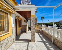 Resale - Bungalow -
Torrevieja - Costa Blanca