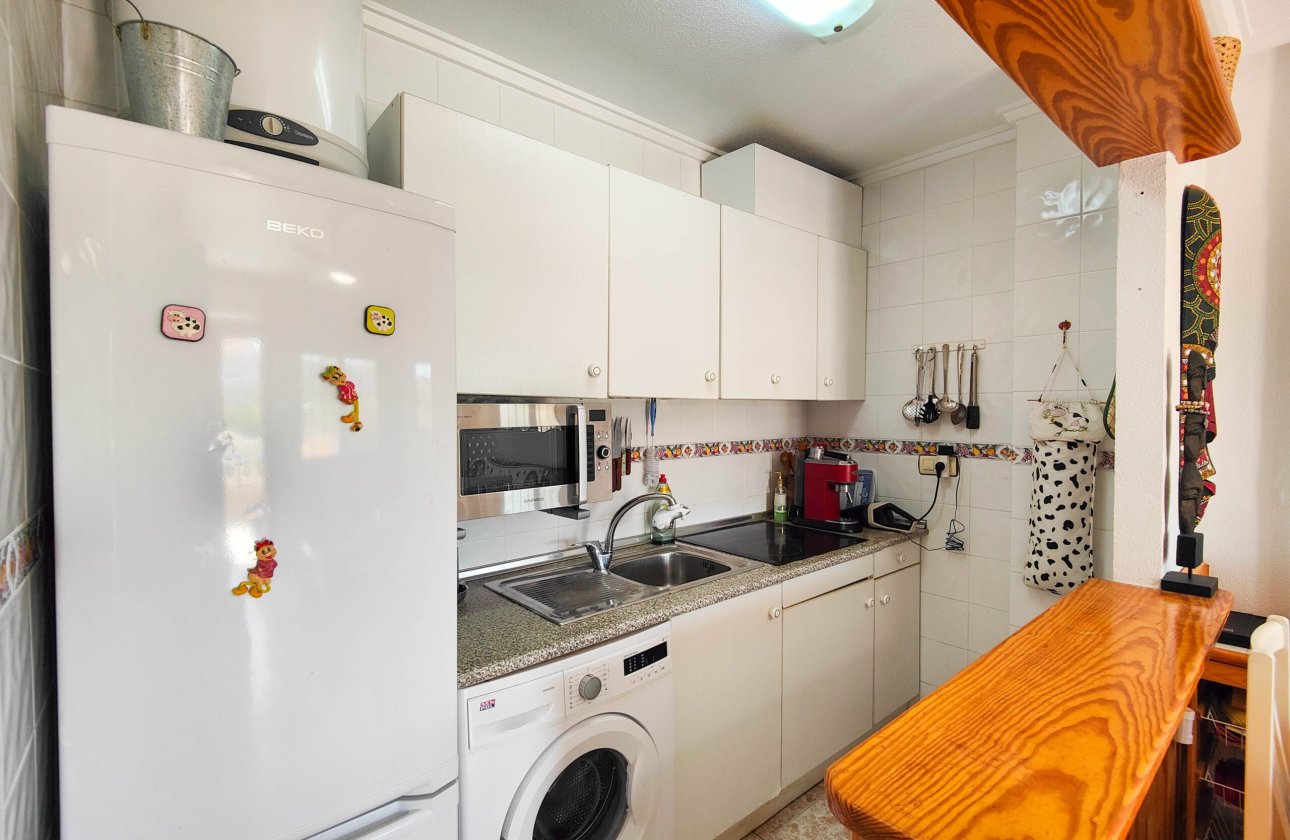 Resale - Bungalow -
Torrevieja - Costa Blanca