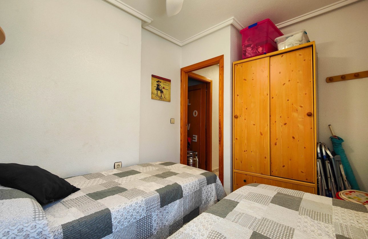 Resale - Bungalow -
Torrevieja - Costa Blanca