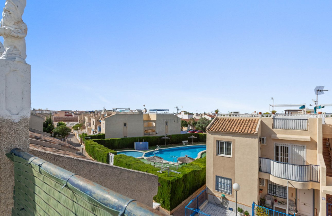 Resale - Bungalow -
Torrevieja - Costa Blanca
