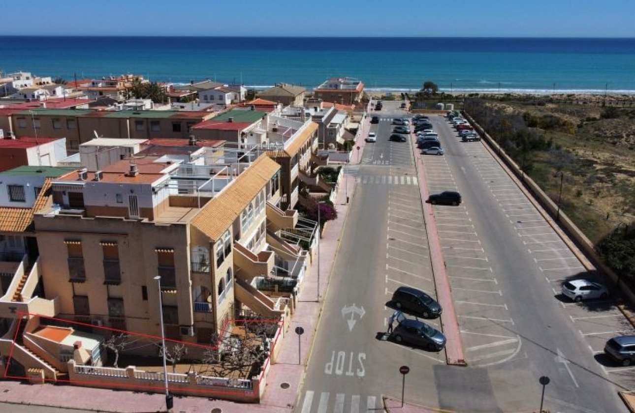 Resale - Bungalow -
Torrevieja - Costa Blanca