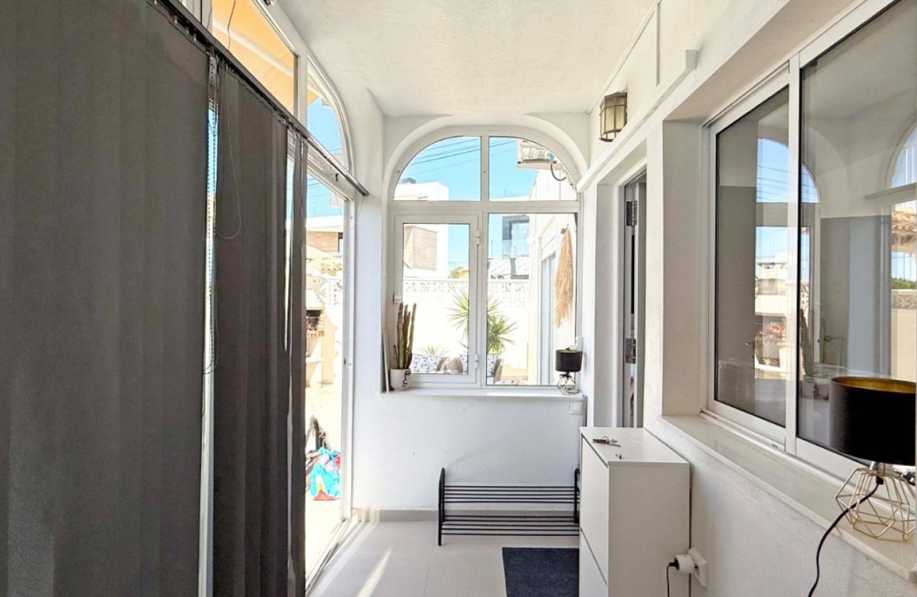 Resale - Bungalow -
Torrevieja - Costa Blanca