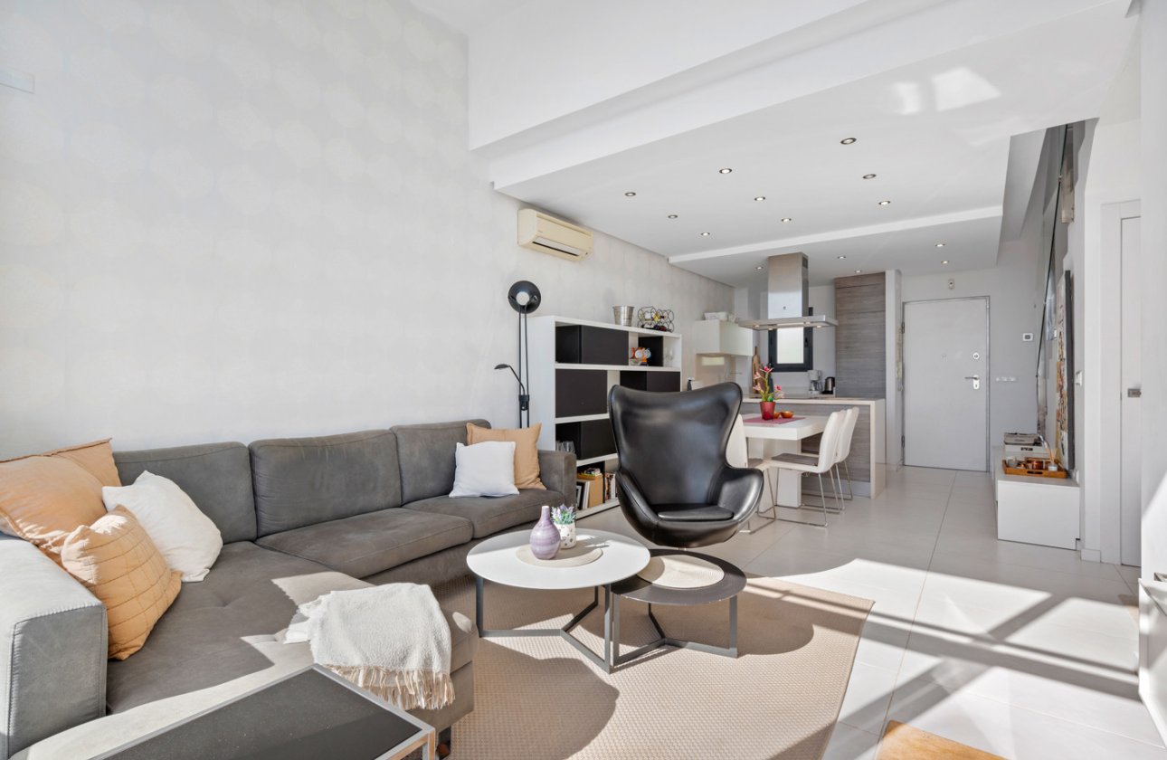 Resale - Bungalow -
Torrevieja - Costa Blanca