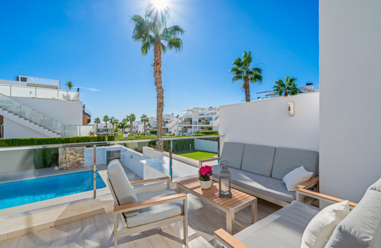 Resale - Bungalow -
Torrevieja - Costa Blanca