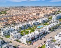 Resale - Bungalow -
Torrevieja - Costa Blanca