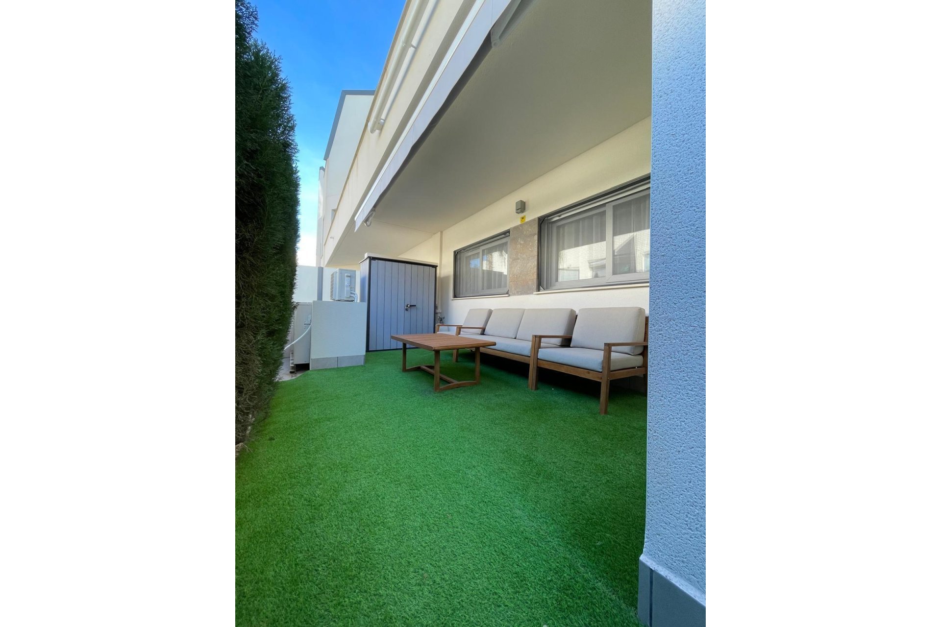 Resale - Bungalow -
Torrevieja - Costa Blanca