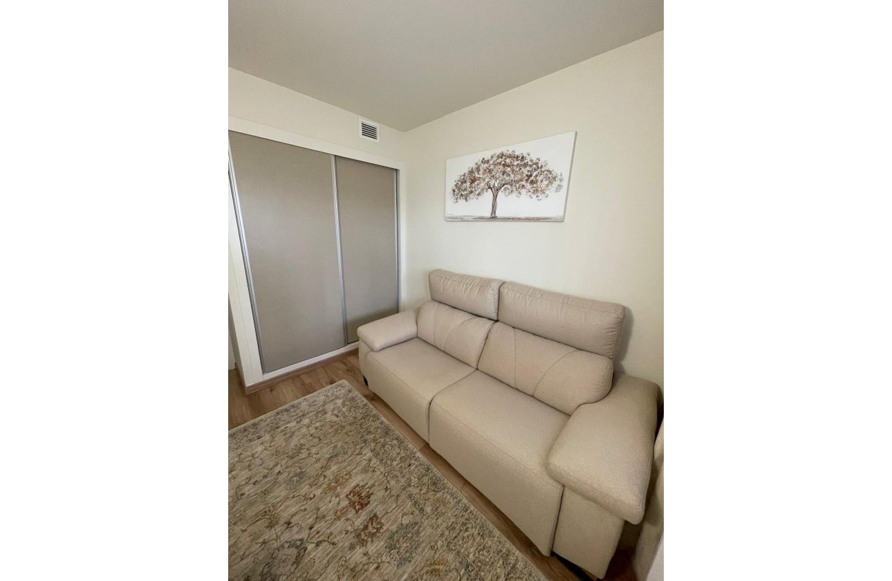 Resale - Bungalow -
Torrevieja - Costa Blanca