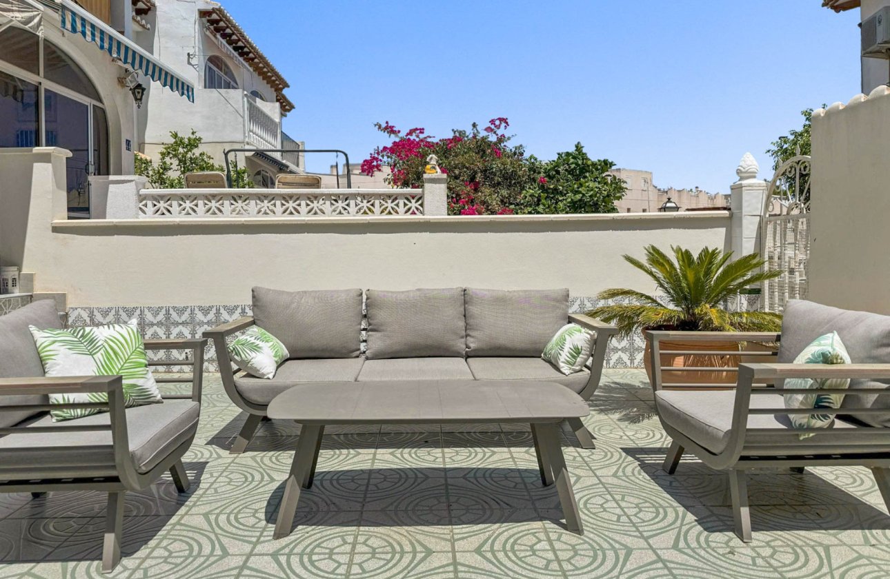 Resale - Bungalow -
Torrevieja - Costa Blanca