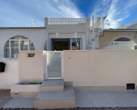 Resale - Bungalow -
Torrevieja - Costa Blanca