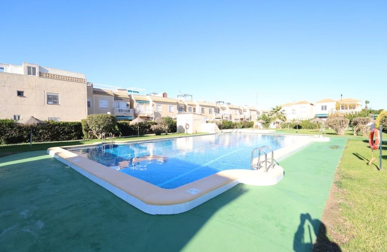 Resale - Bungalow -
Torrevieja - Costa Blanca
