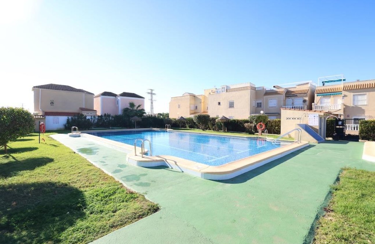 Resale - Bungalow -
Torrevieja - Costa Blanca