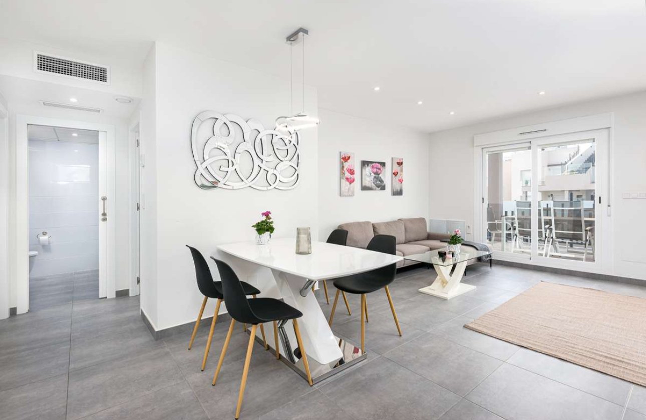 Resale - Bungalow -
Torrevieja - Costa Blanca