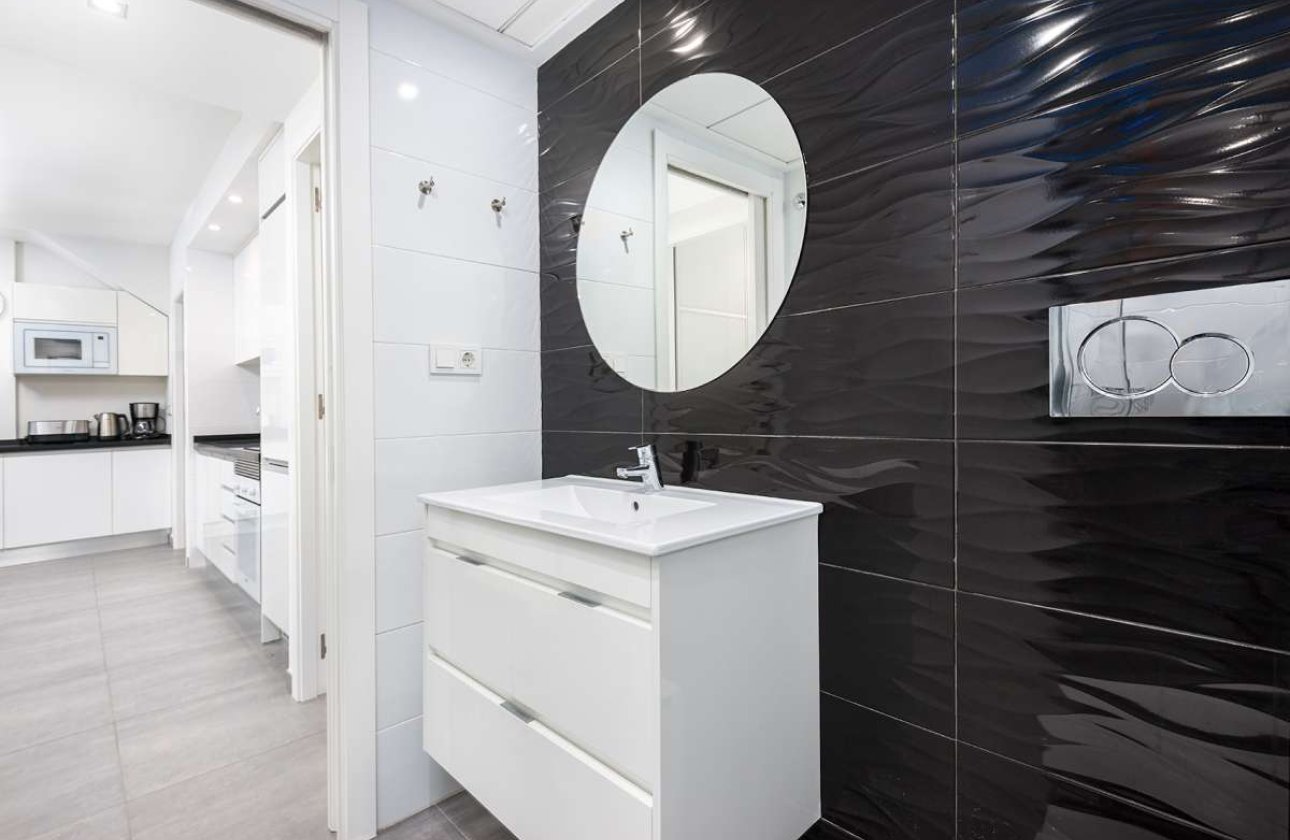 Resale - Bungalow -
Torrevieja - Costa Blanca