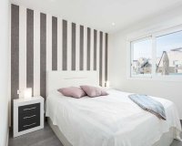 Resale - Bungalow -
Torrevieja - Costa Blanca