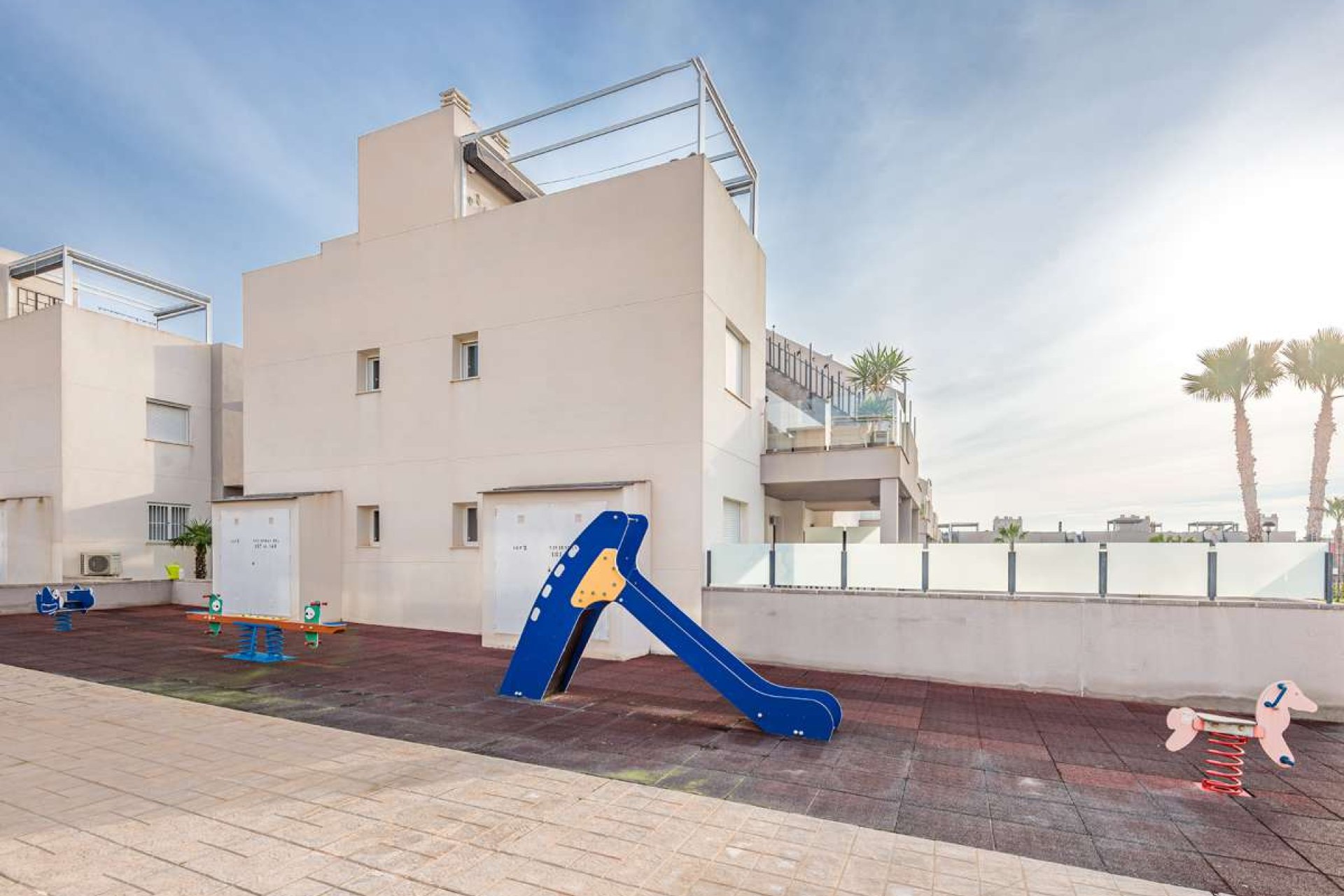 Resale - Bungalow -
Torrevieja - Costa Blanca
