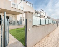 Resale - Bungalow -
Torrevieja - Costa Blanca