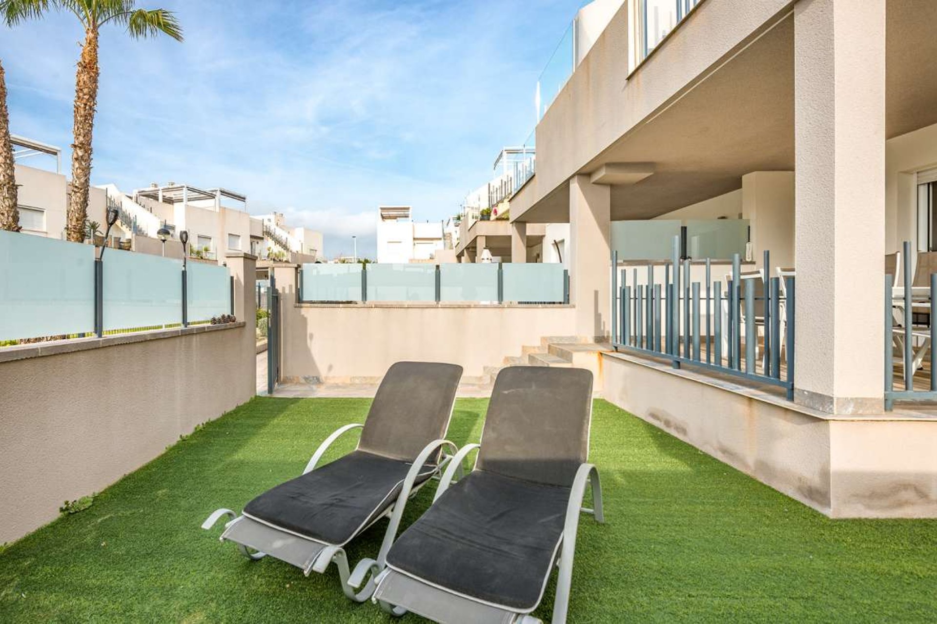 Resale - Bungalow -
Torrevieja - Costa Blanca