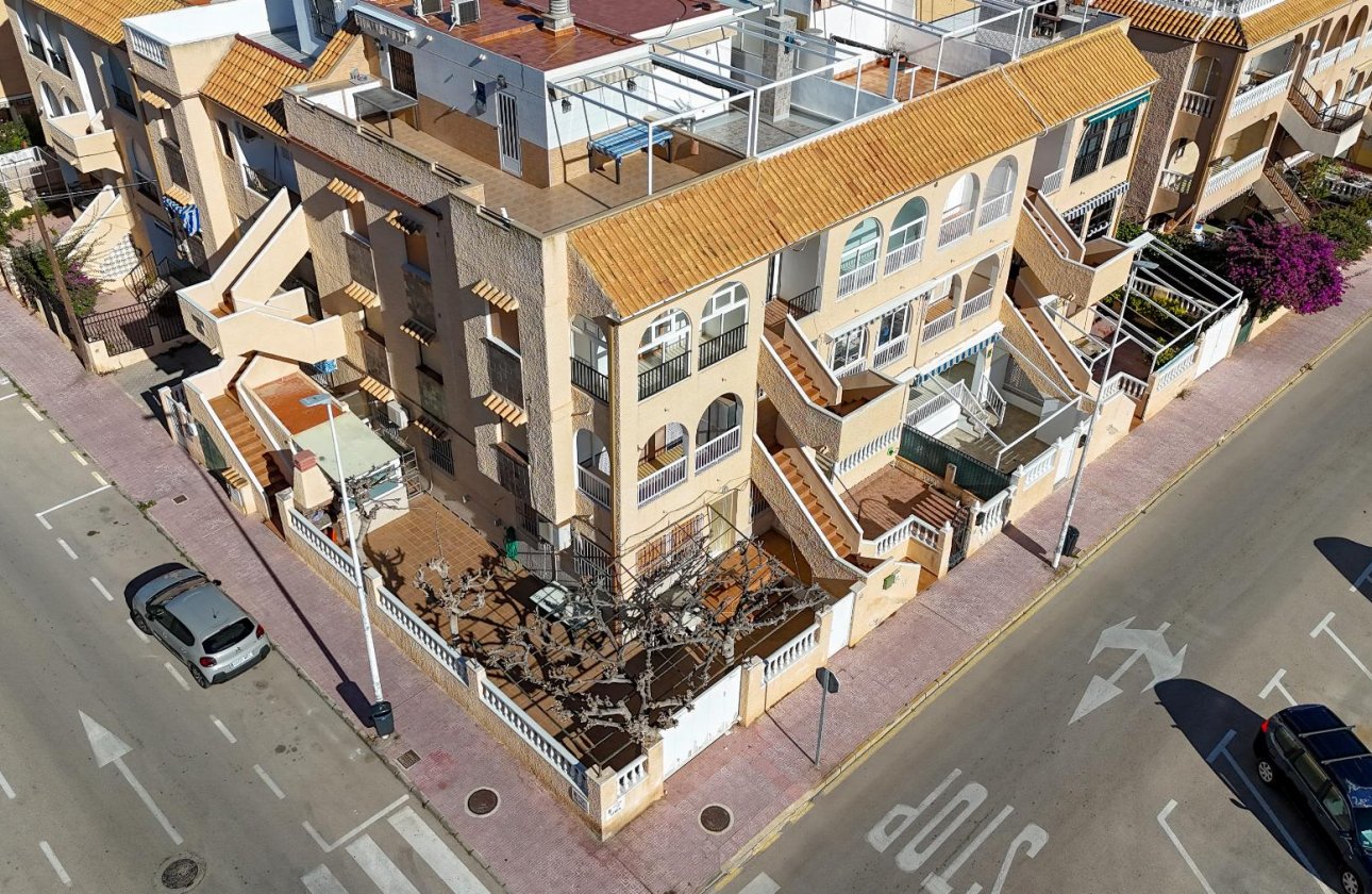 Resale - Bungalow -
Torrevieja - Costa Blanca