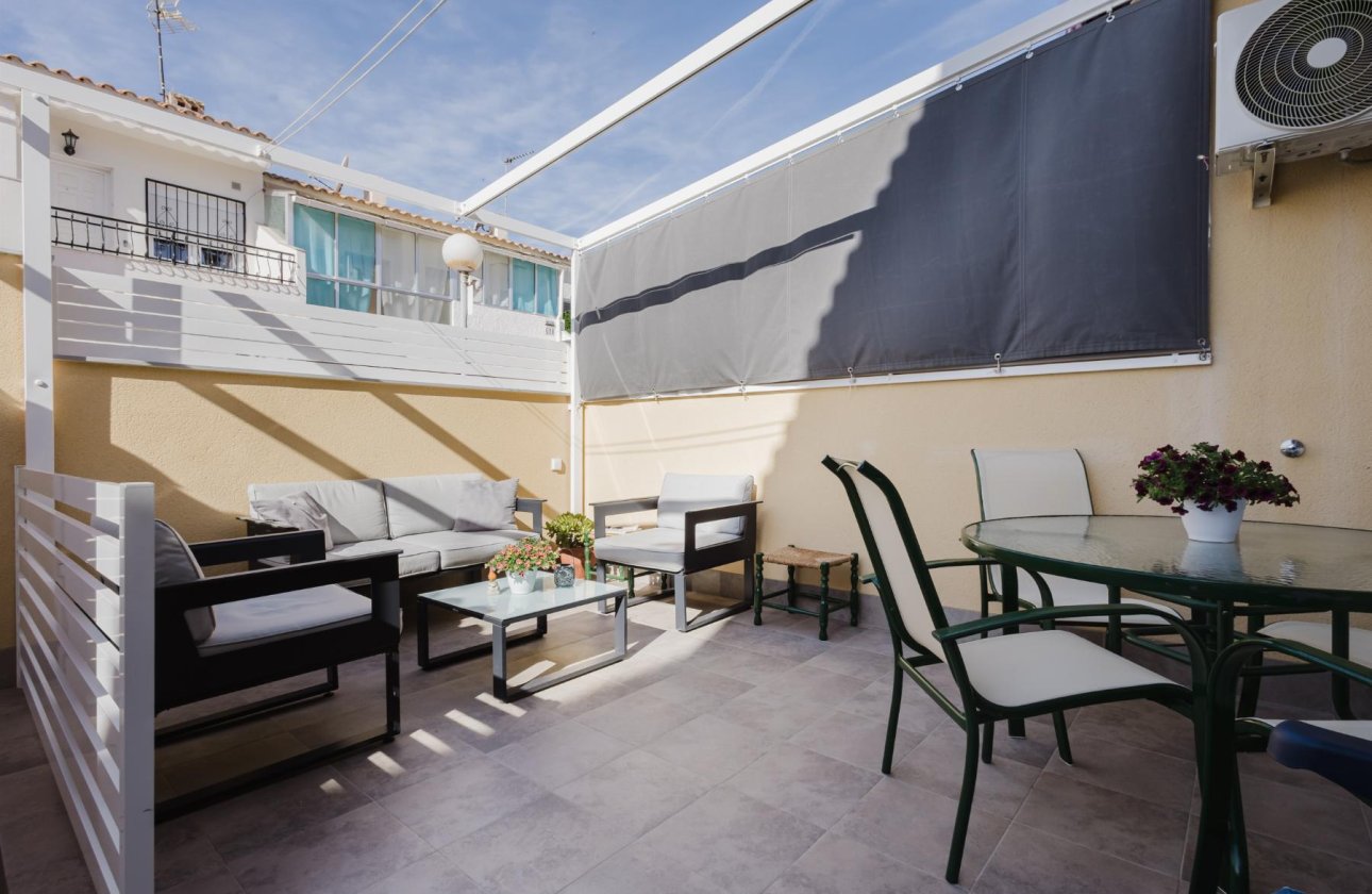 Resale - Bungalow -
Torrevieja - Costa Blanca