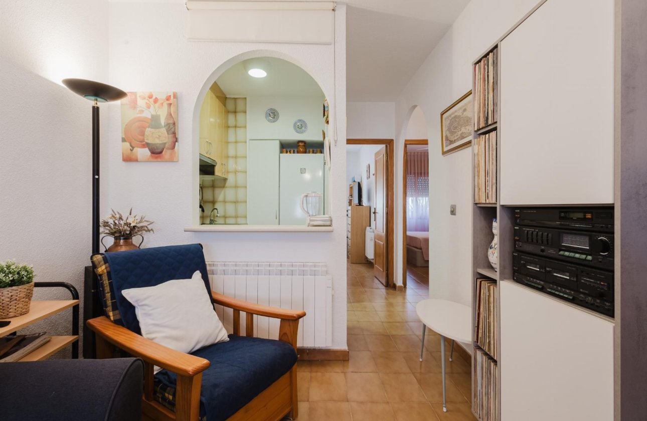 Resale - Bungalow -
Torrevieja - Costa Blanca