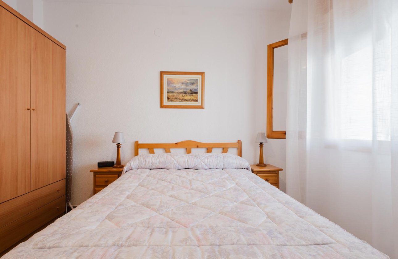 Resale - Bungalow -
Torrevieja - Costa Blanca