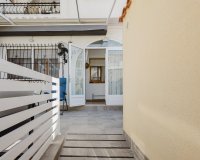 Resale - Bungalow -
Torrevieja - Costa Blanca