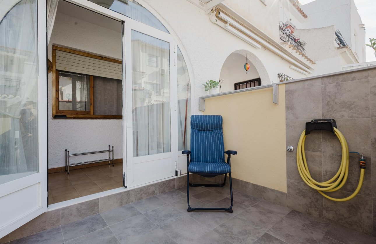 Resale - Bungalow -
Torrevieja - Costa Blanca