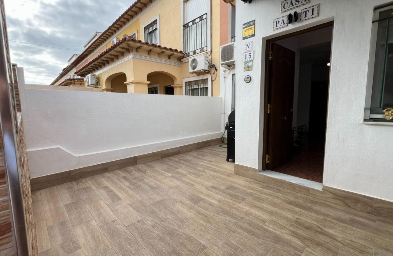 Resale - Bungalow -
Torrevieja - Costa Blanca