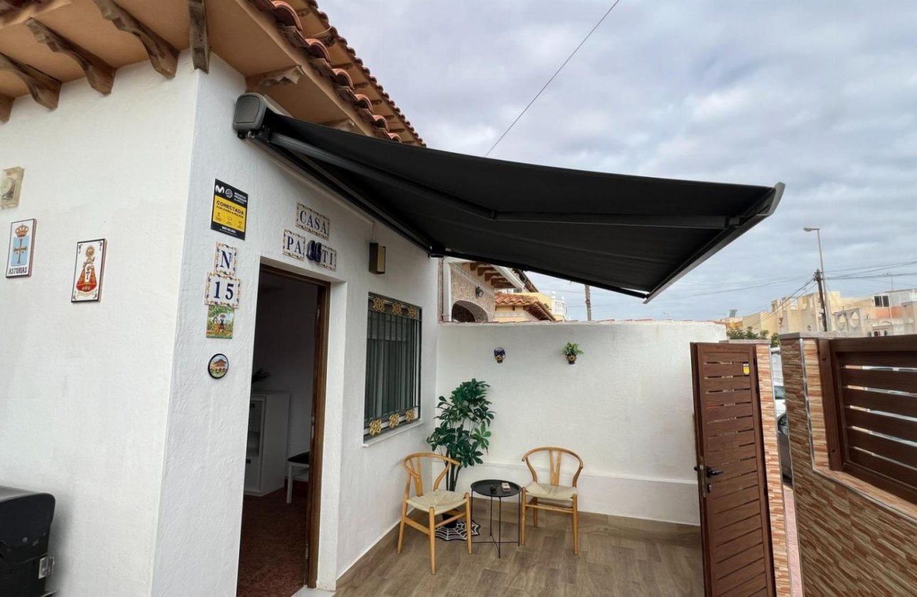 Resale - Bungalow -
Torrevieja - Costa Blanca