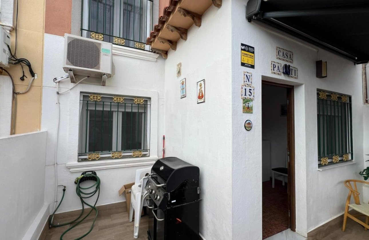 Resale - Bungalow -
Torrevieja - Costa Blanca