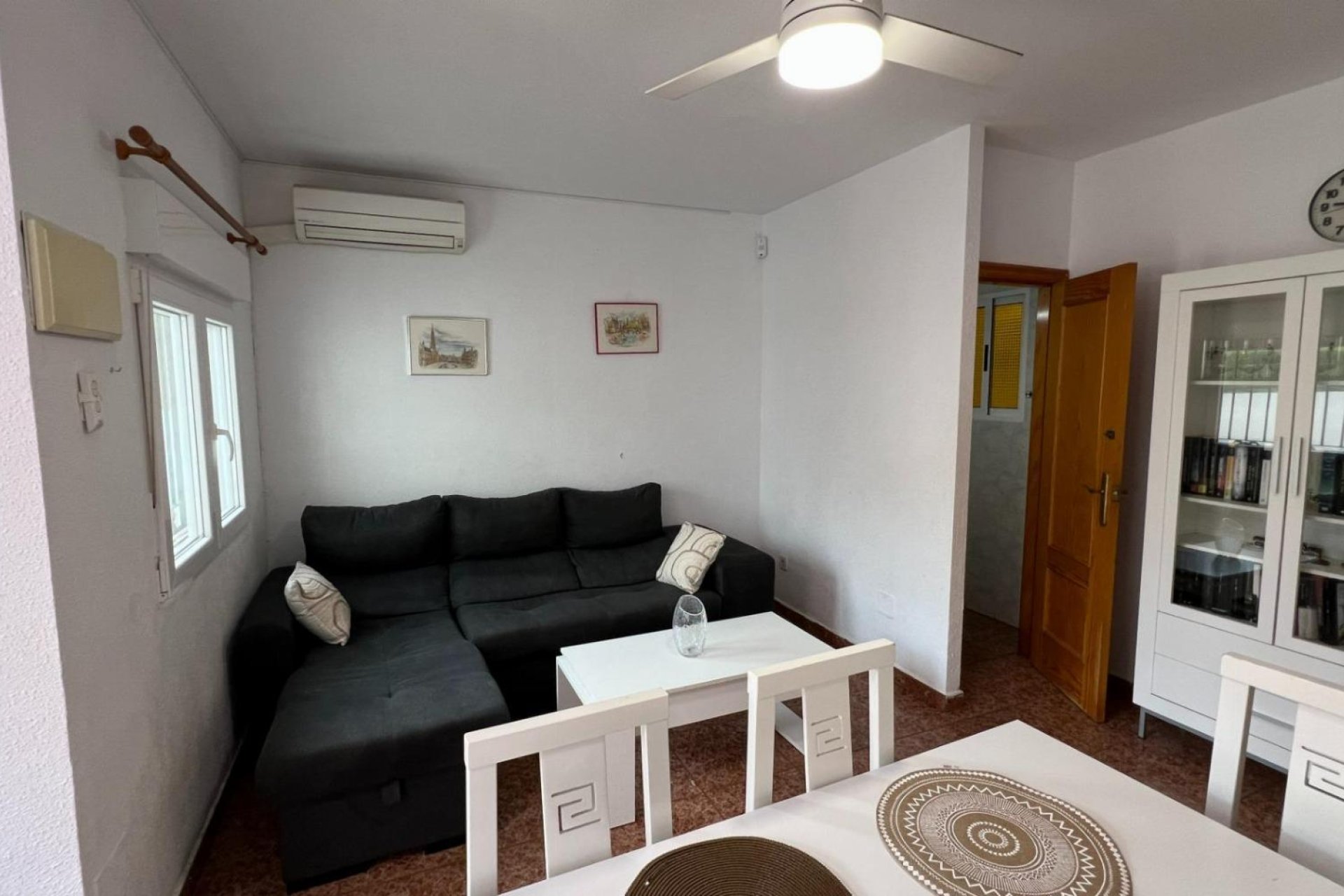 Resale - Bungalow -
Torrevieja - Costa Blanca
