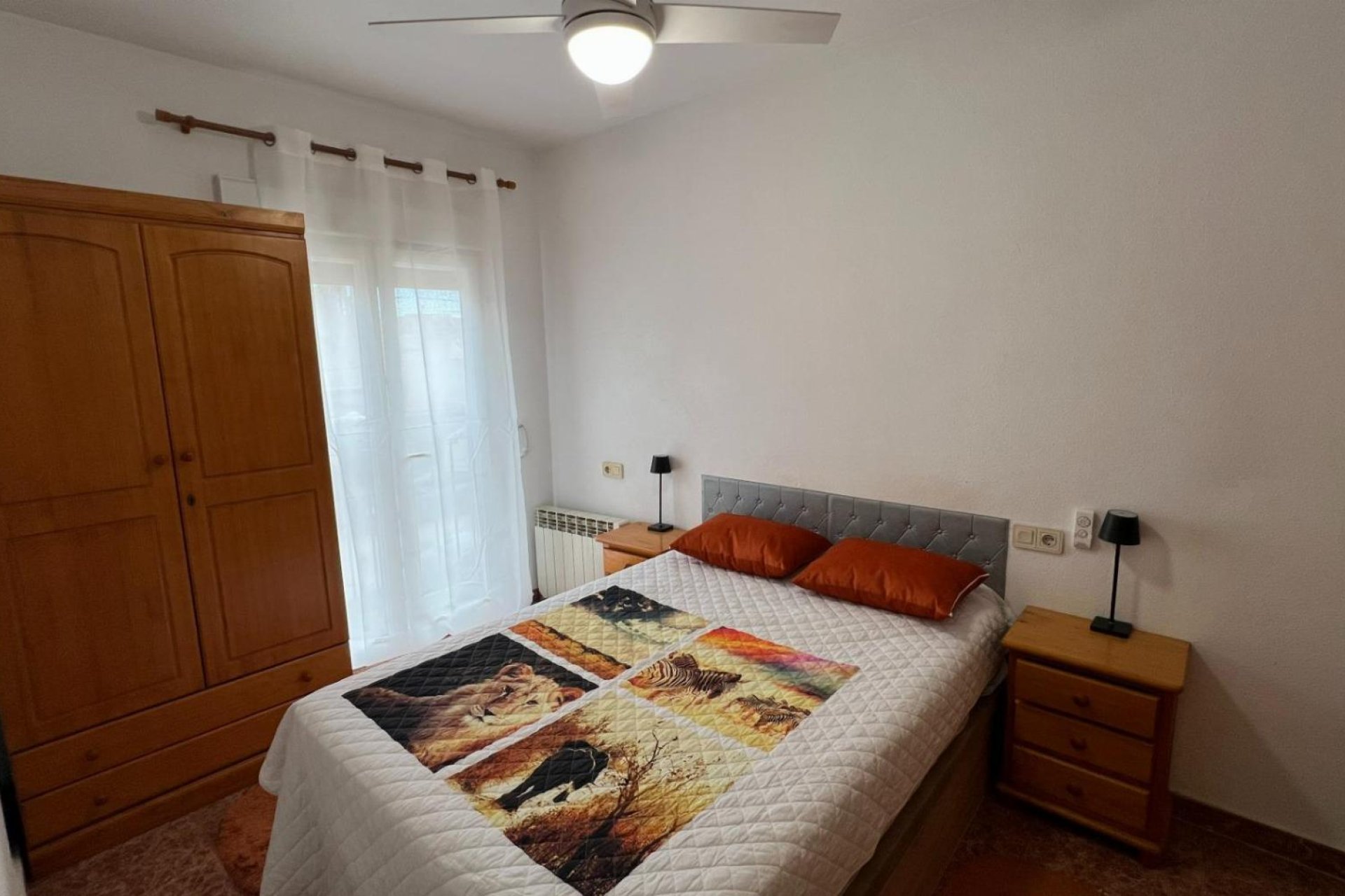Resale - Bungalow -
Torrevieja - Costa Blanca